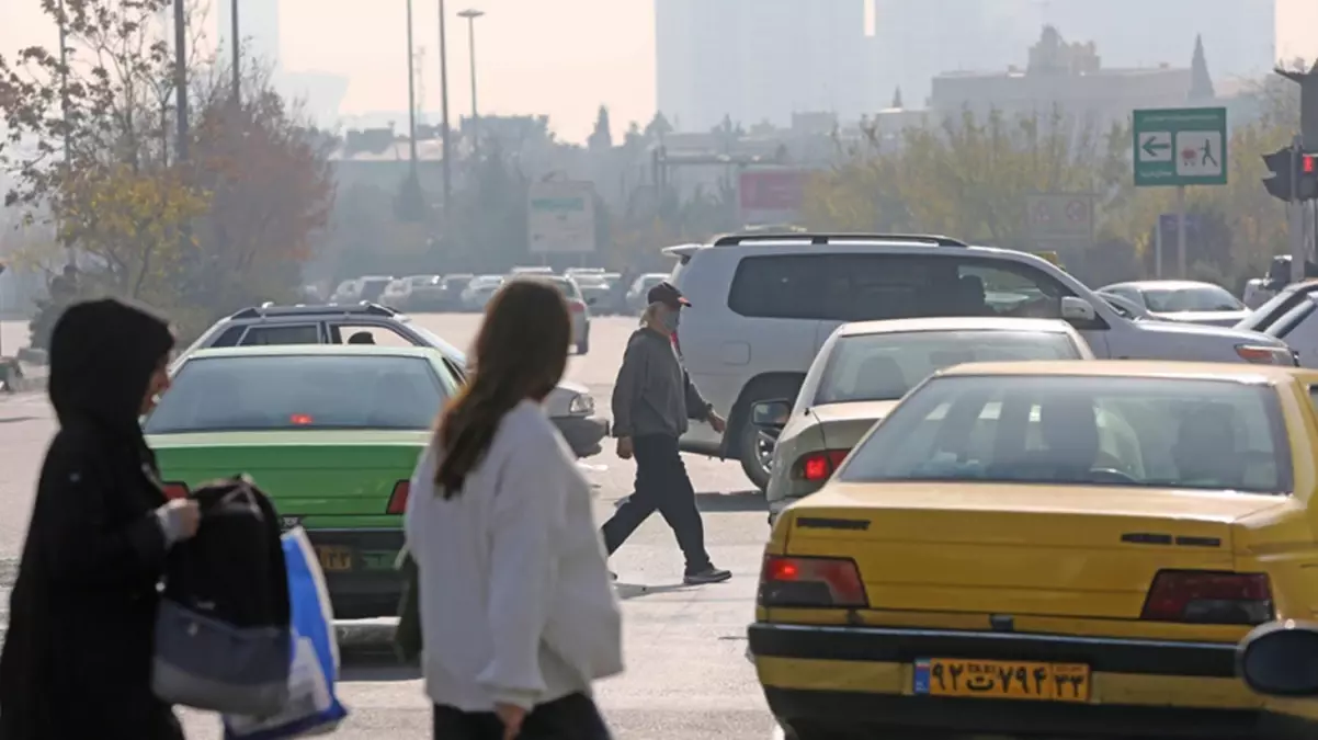 İran'da enerji sıkıntısı, ülkedeki okulların tatil edilmesine yol açtı. Bu