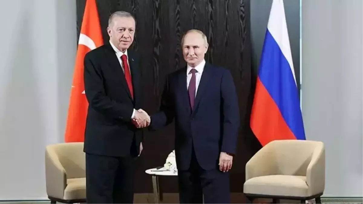 Putin, Cumhurbaşkanı Erdoğan'a yeni yıl dolayısıyla özel bir mesaj gönderdi.