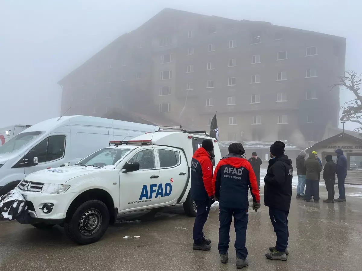 Bolu'da Grand Kartal Otel'de meydana gelen yangında 76 kişi kayboldu,