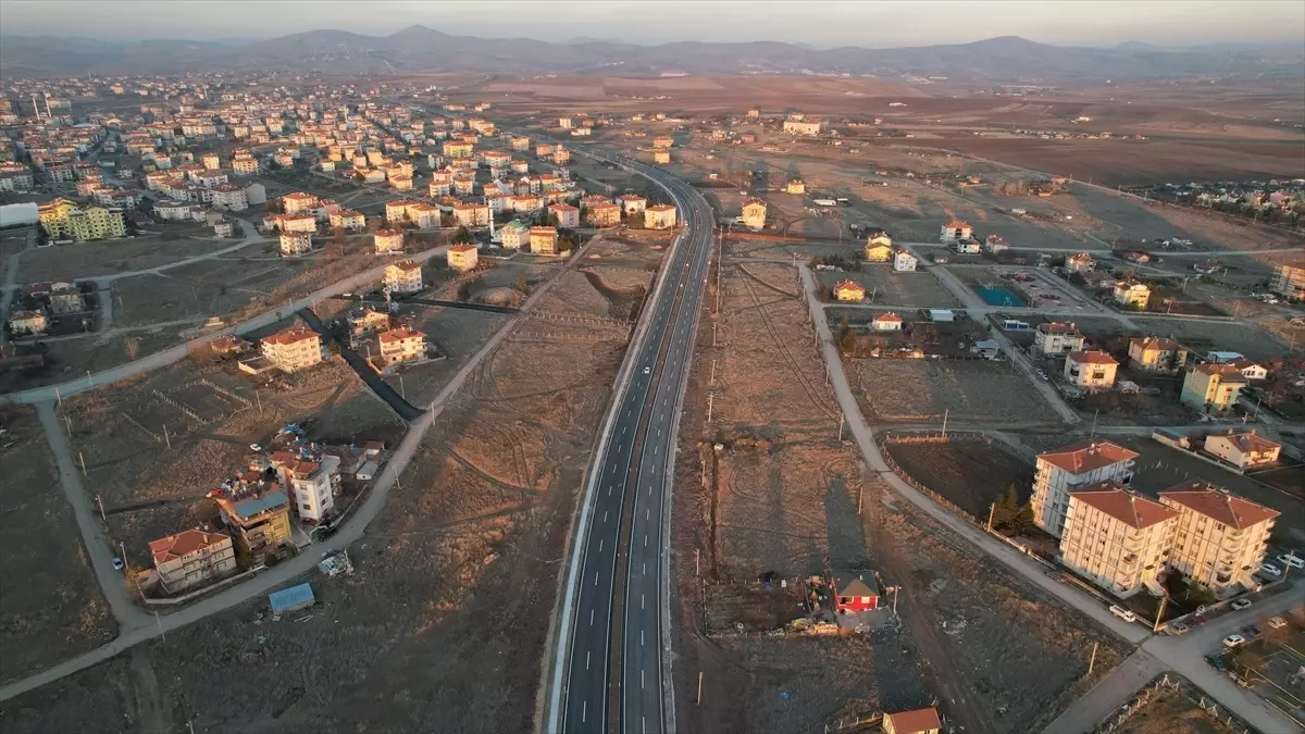 Çubuk-Şabanözü kara yolunun açılışı, bölgedeki ulaşımı kolaylaştıracak ve ekonomik gelişmeyi