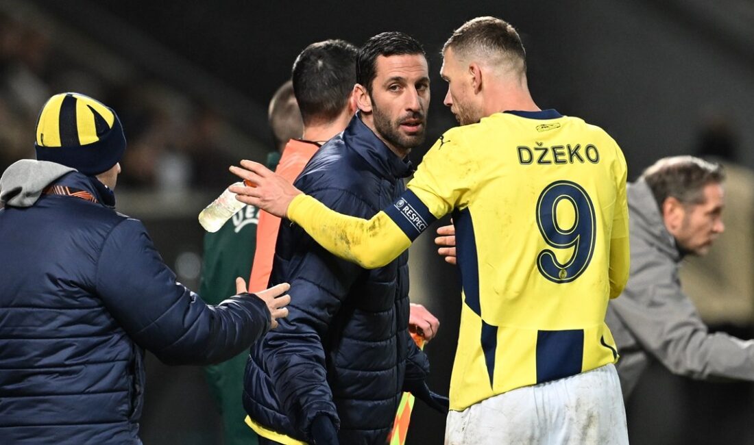 Fenerbahçe, Midtjylland ile oynadığı zorlu mücadelede 0-0 berabere kalarak, UEFA