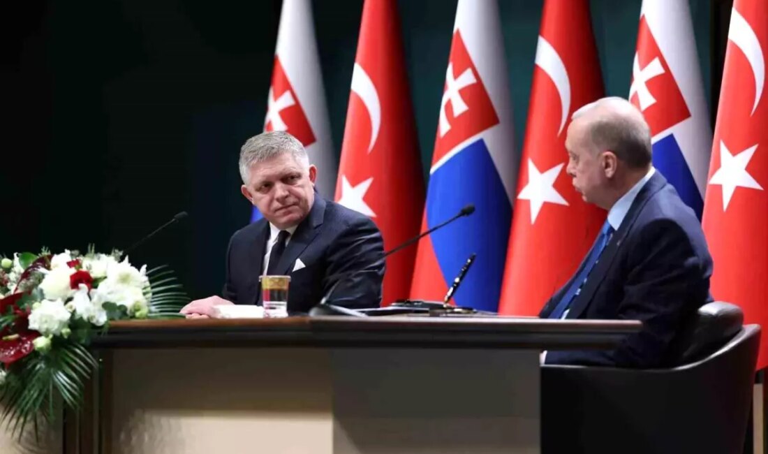 Slovakya Başbakanı Fico, Türkiye Cumhurbaşkanı Erdoğan'a övgü dolu sözler söyledi.