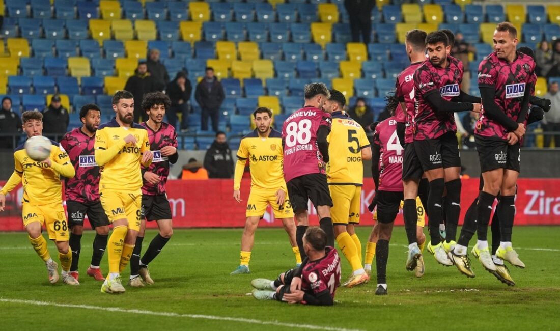 Türkiye Kupası'nda Ankaragücü, konuk ettiği Alanyaspor ile 1-1 berabere kaldı.