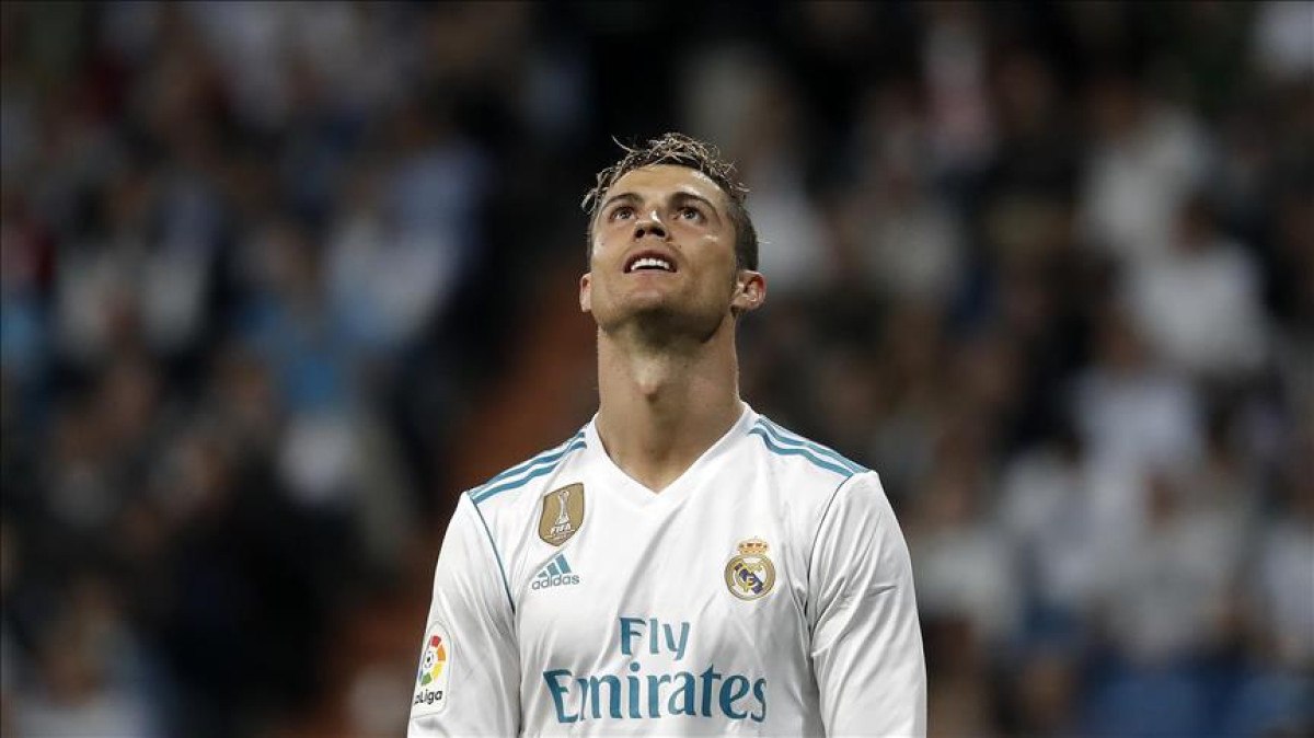 Cristiano Ronaldo 40 Yaşında: Futbolun Efsanesi