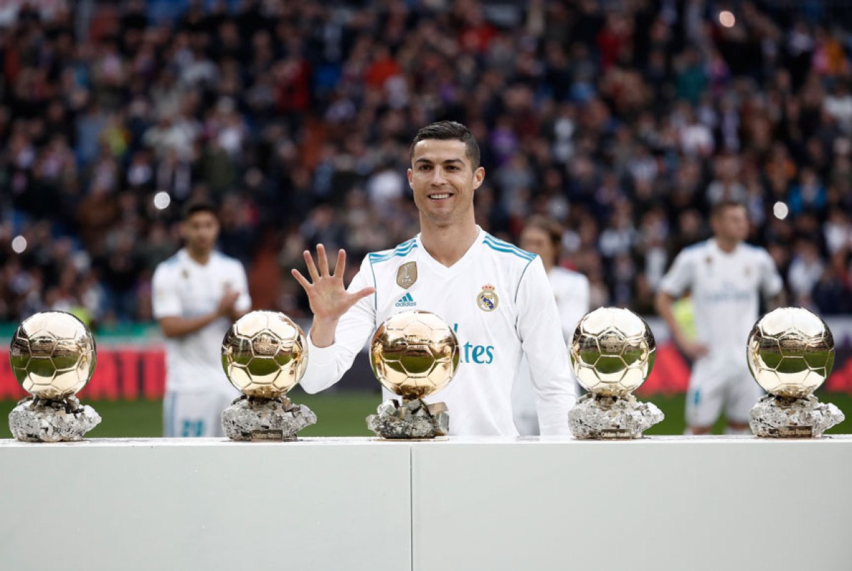 Cristiano Ronaldo 40 Yaşında: Futbolun Efsanesi