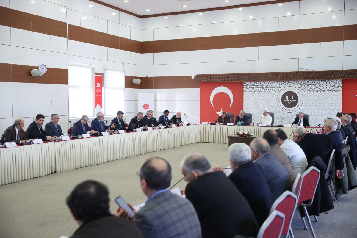 Diyanet İşleri Başkanı Ali Erbaş, Hutbe Hizmetleri Çalıştayı'nda Önemli Açıklamalarda Bulundu