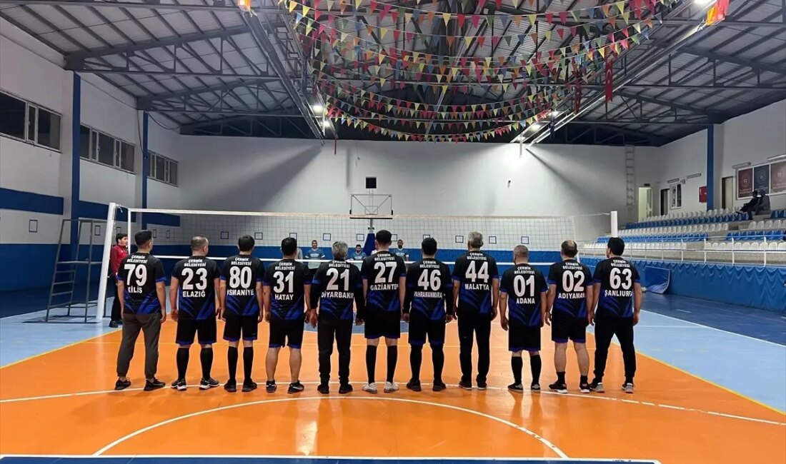 Diyarbakır Çermik'te düzenlenen voleybol turnuvası, heyecan dolu anlara sahne oldu.