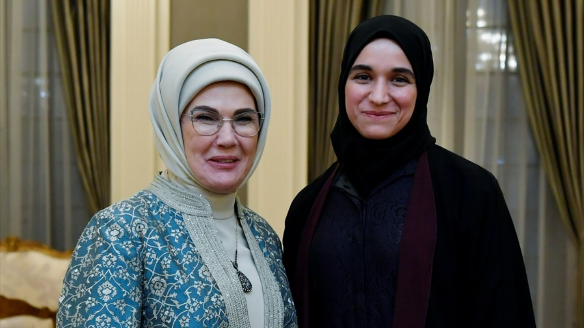 Emine Erdoğan ve Latife El Durubi, insani yardımlar üzerine gerçekleştirdikleri