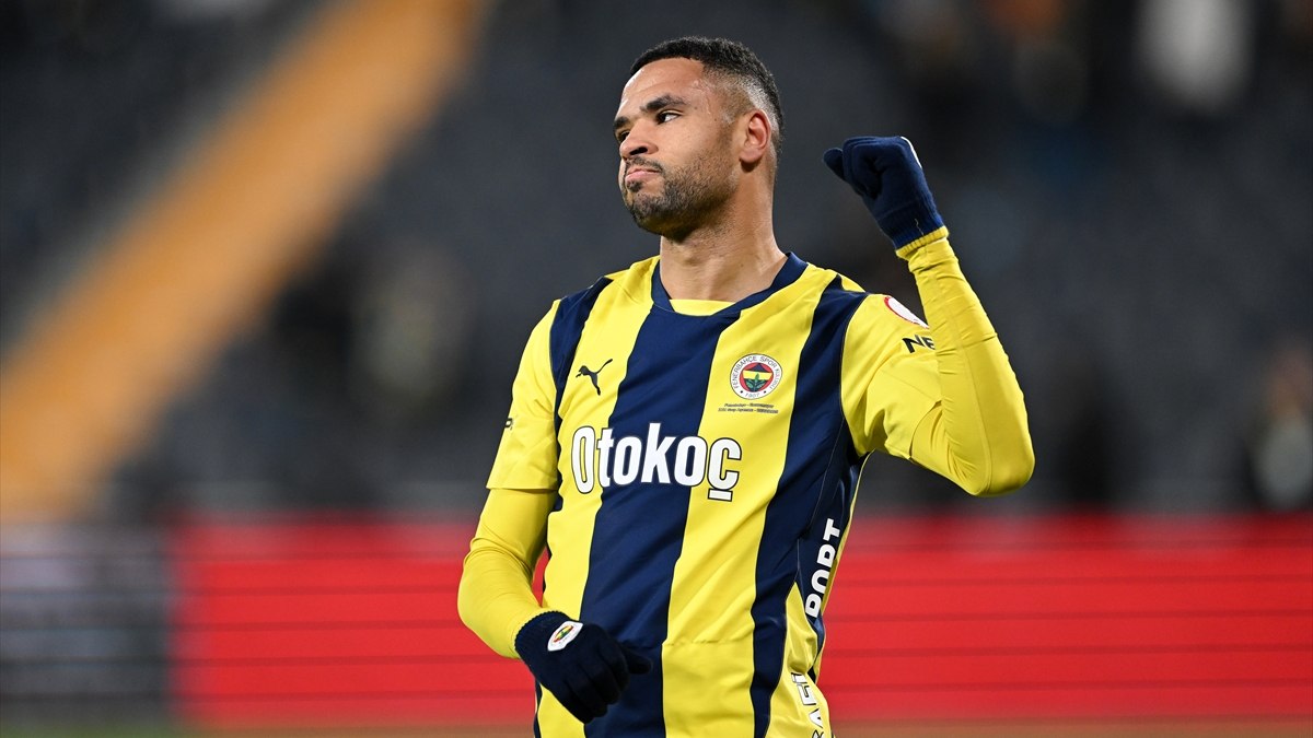 Fenerbahçe, Erzurumspor FK'yi 5-0 yenerek sahasında büyük bir galibiyet elde