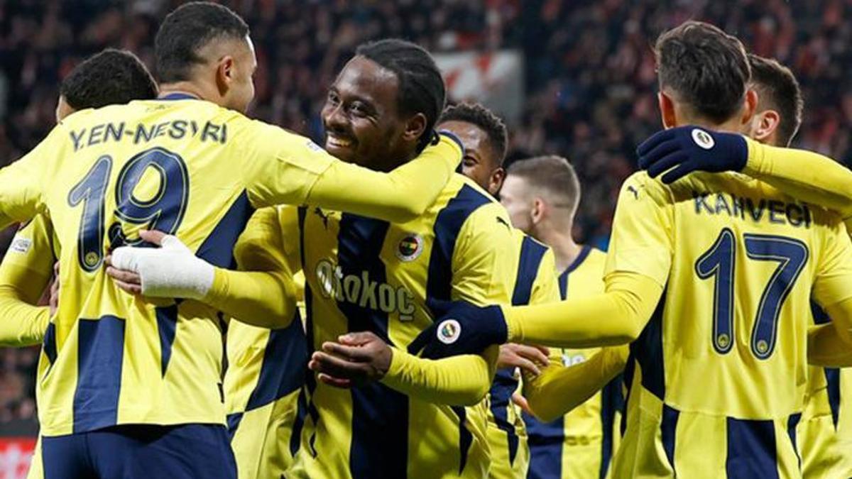 Sarı-Lacivertliler, Kadıköy’deki birinci maçta Anderlecht’i 3-0 mağlup ederek büyük avantaj