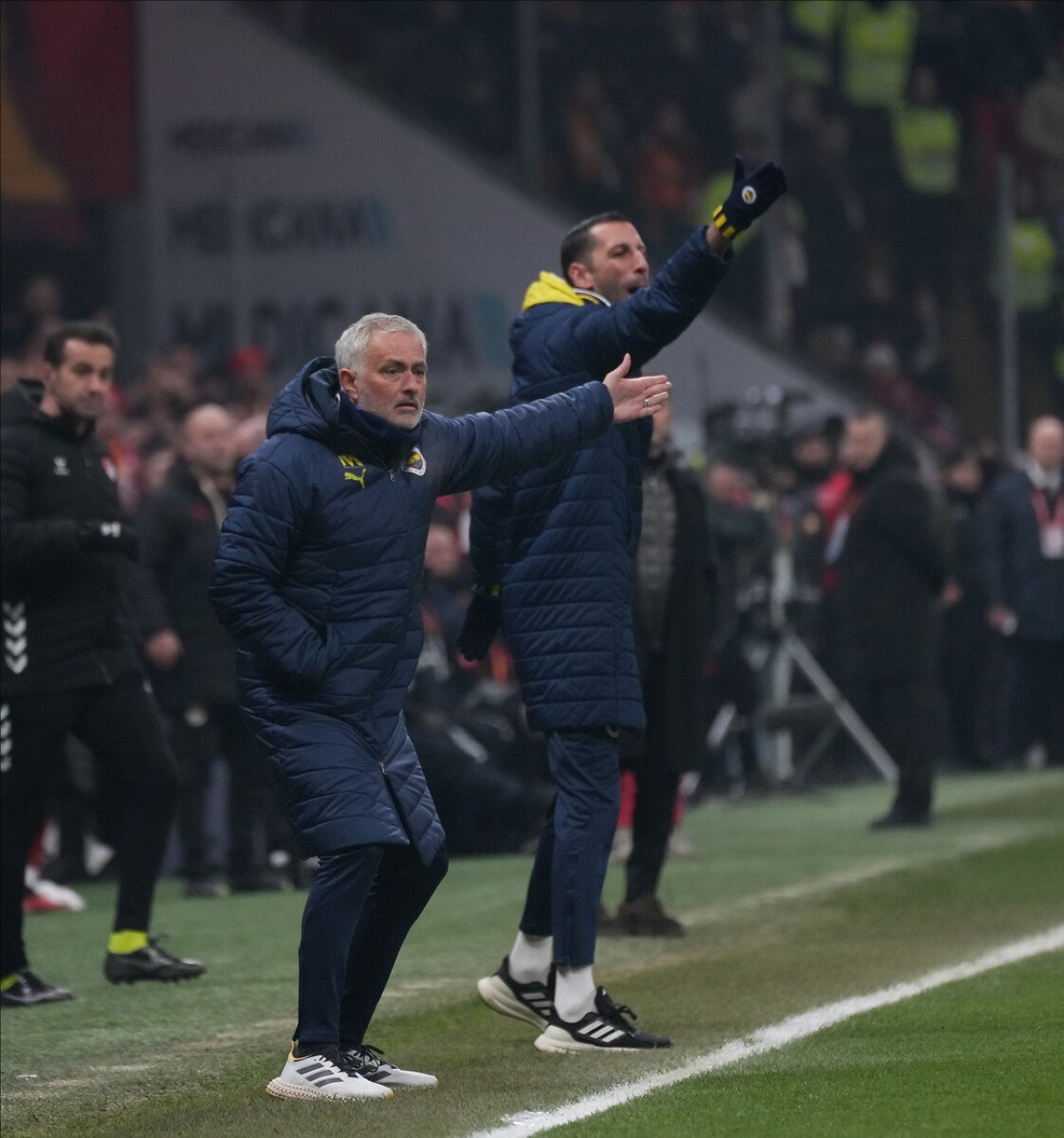 jose mourinho goreceksiniz galatasaray puan kaybedecek 1 PLHS4YKf