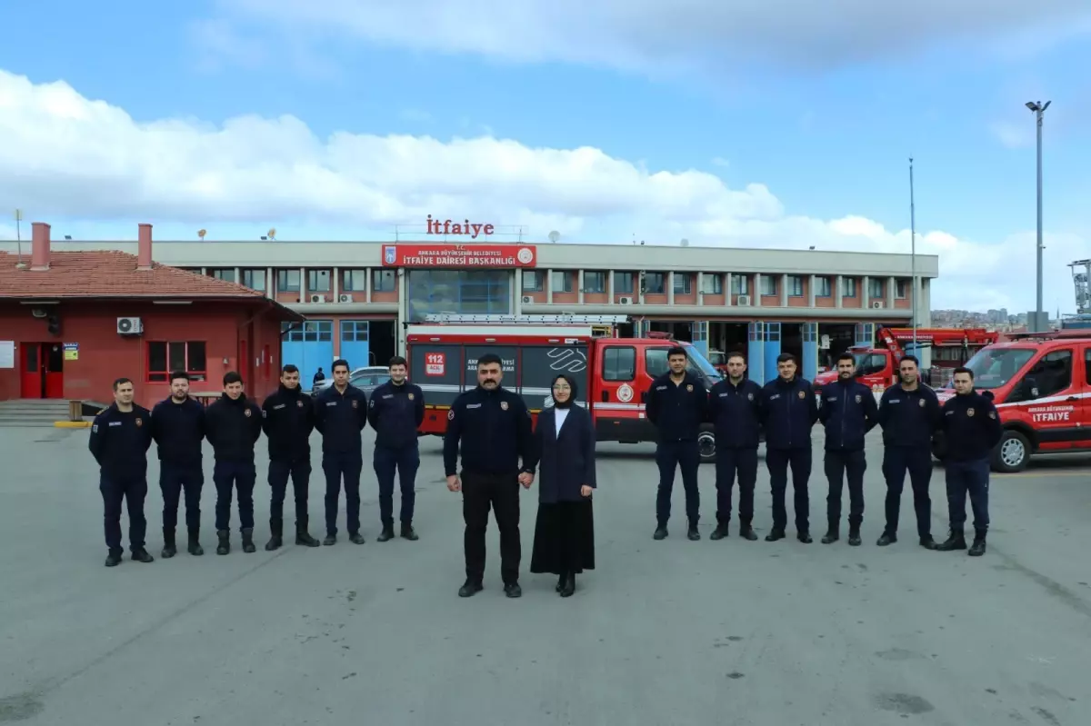 Kahramanmaraş depremlerinde hayat kurtaran itfaiye ekiplerinin cesur hikayelerini keşfedin. Bu