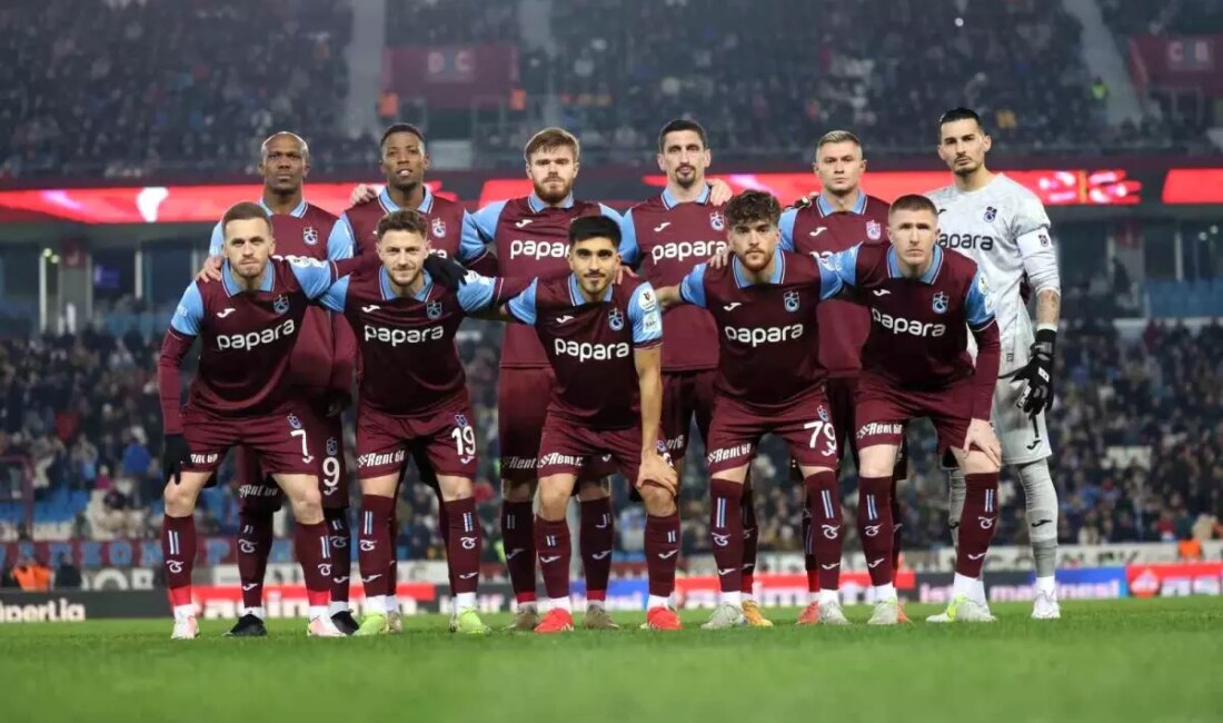 Trendyol Süper Lig'de Trabzonspor ve Eyüpspor'un karşı karşıya geldiği maçın