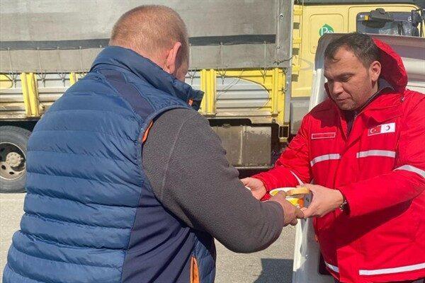 Valilikten yapılan açıklamaya göre, Sarp Sınır Kapısı’nın kar yağışı nedeniyle