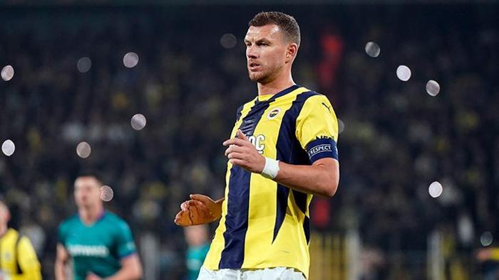 ve edin dzeko imzayi atiyor menajeri cagirildi 0