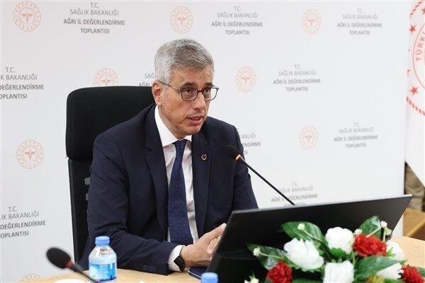 Sağlık Bakanı Prof. Dr. Memişoğlu, İstanbul’un bayrağını devralan İl Başkanı