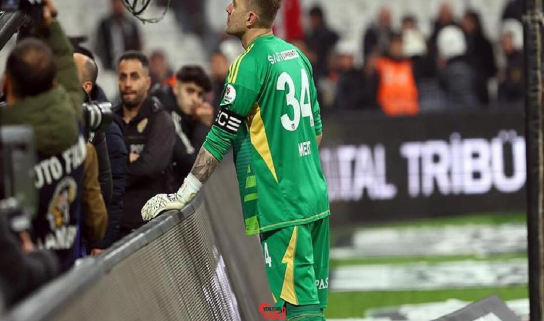 Beşiktaş'ın deneyimli kalecisi Mert Günok, Gaziantep FK karşısında alınan 2-1'lik