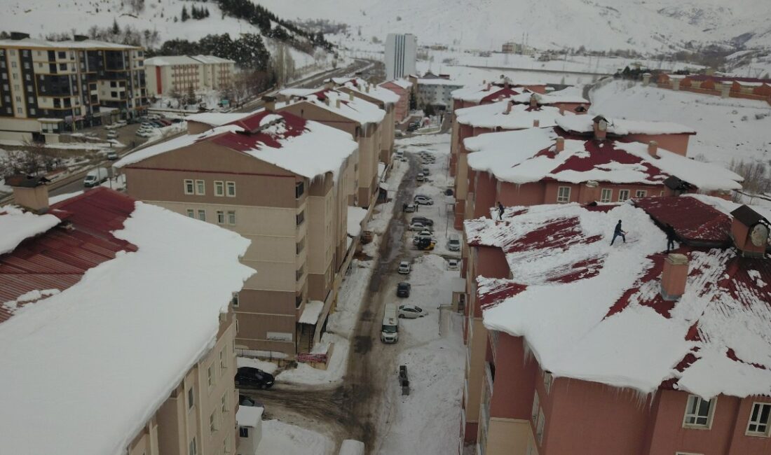 Bitlis'teki takımlar, ekmek parası için soğuk havaya ve tehlikeye karşın