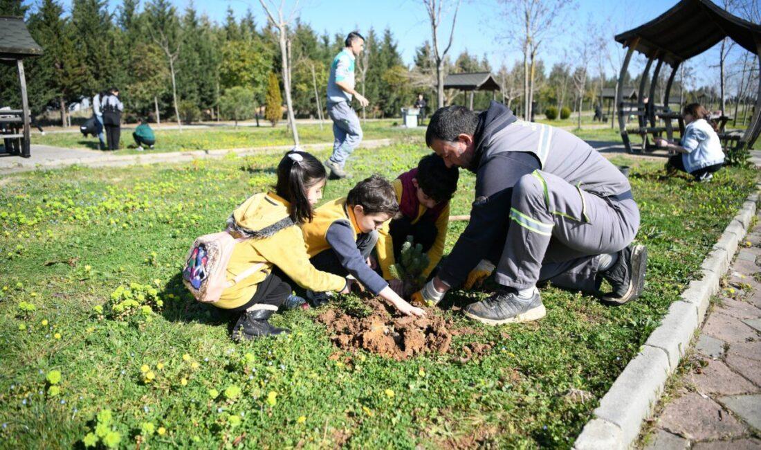 Çayırova Belediyesi, ilçedeki kurum ve kuruluşlarla da çevre duyarlılığını artırmaya