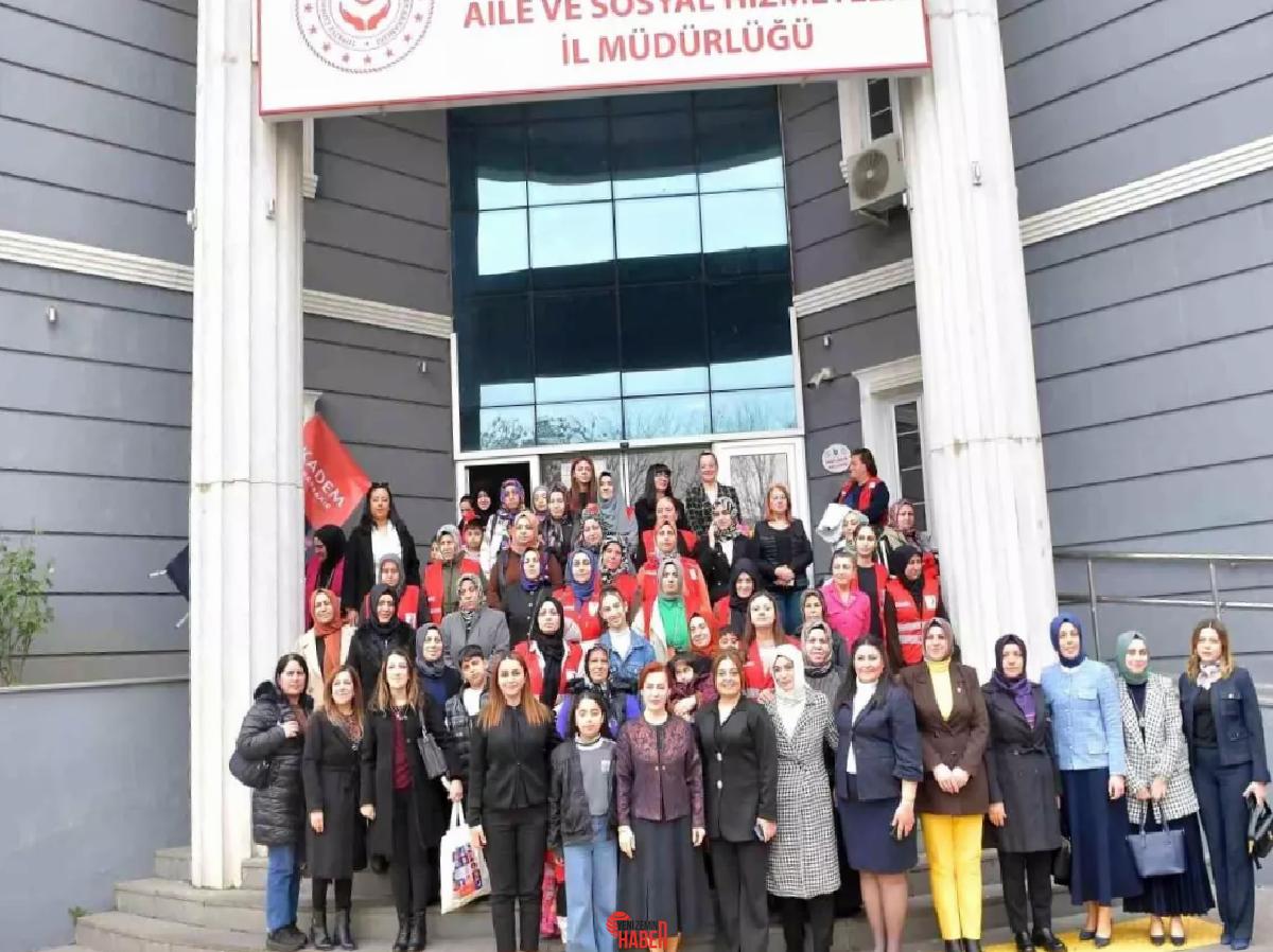 Diyarbakır'da bayan hakları ve eşitlik üzerine ayrıntılı bir panel düzenlendi,