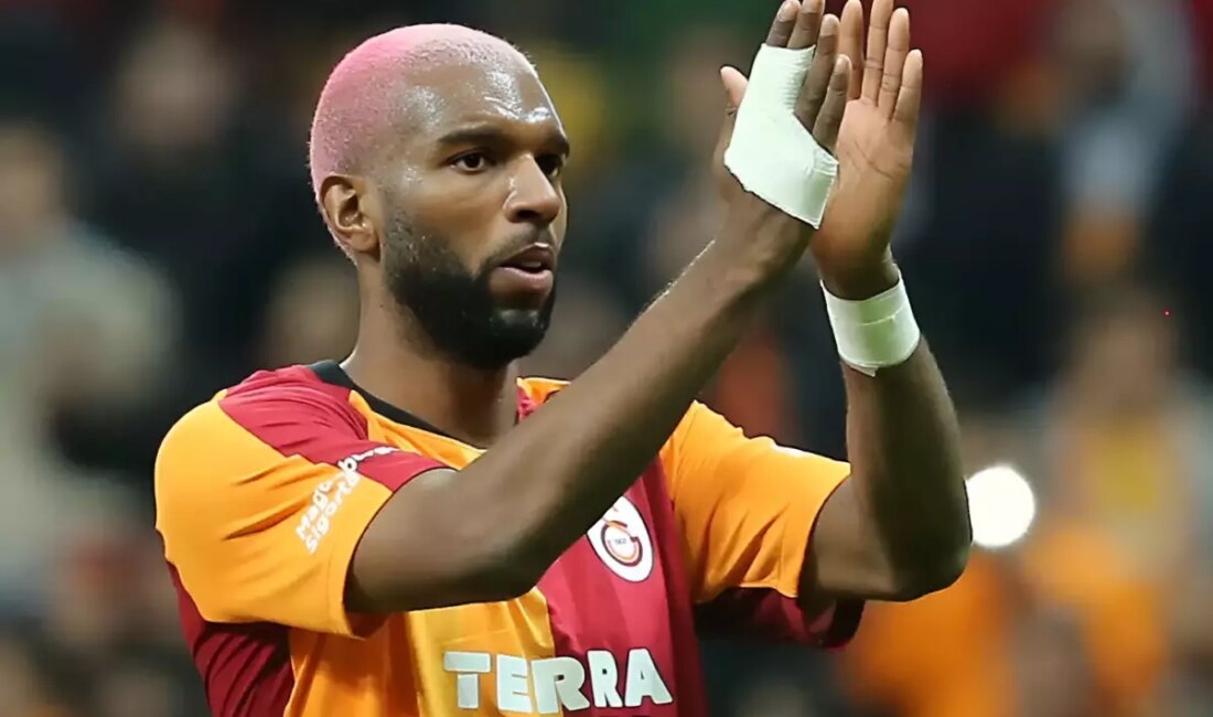 Eski Galatasaraylı futbolcu Ryan Babel, verdiği bir röportajda Galatasaray'da oynadığı