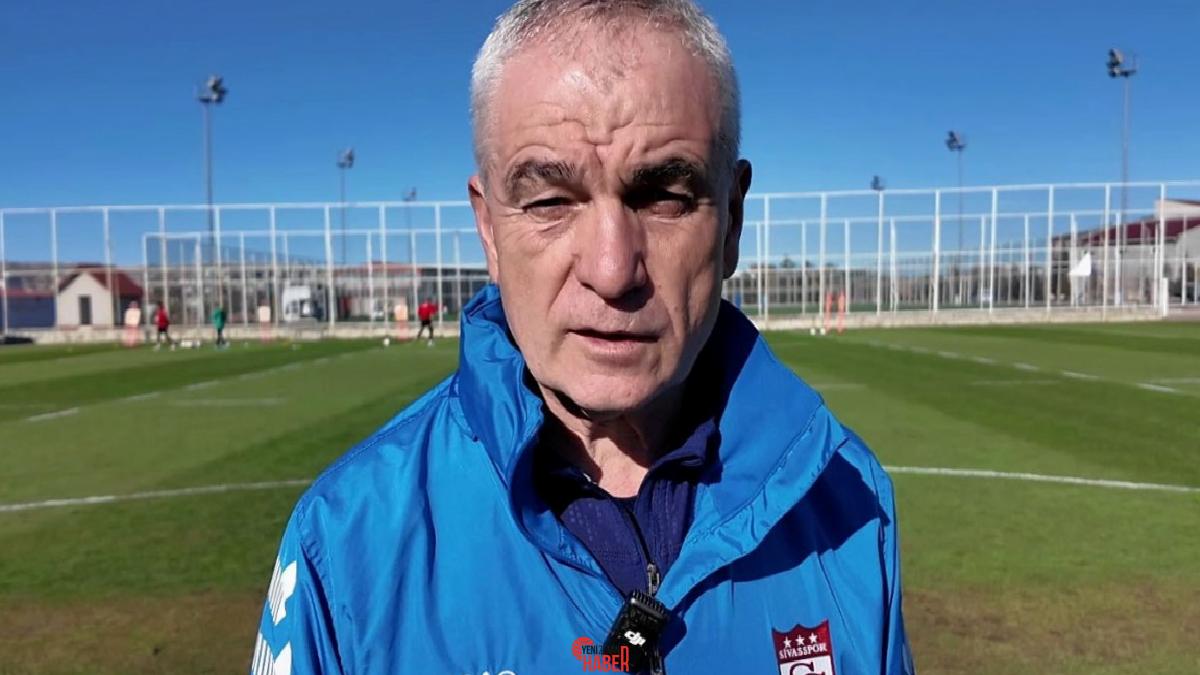 Sivasspor Teknik Yöneticisi İstek Çalımbay ve futbolcular, bayanlara olan hürmet